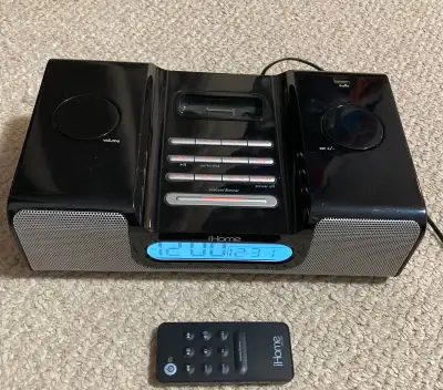 Ihome dock model IH6 Comes with remote and AC power cord Can be adapted to play via Bluetooth if you...