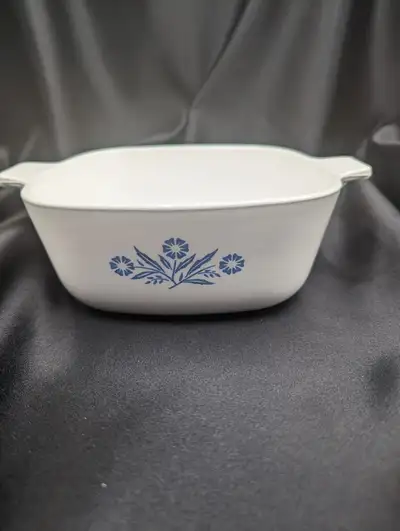 Vintage Corning Ware Blue Cornflower 6 Cup Casserole Dish, View more