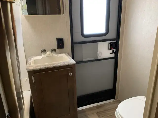 2019 Dutchmen Aspen Trail RV in RVs & Motorhomes in Kingston - Image 8