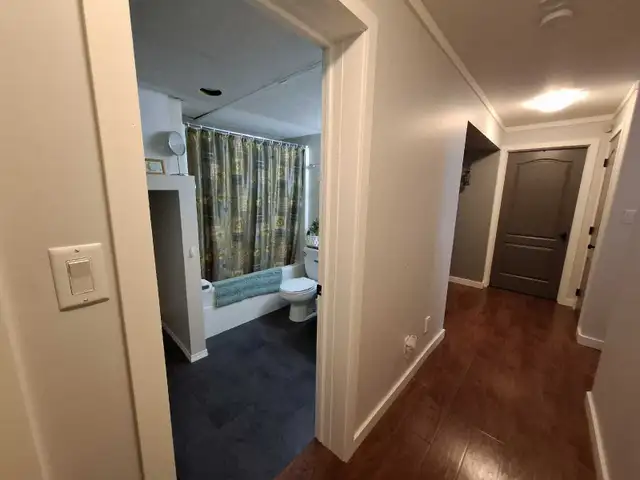 6 bedroom, 3 bathroom house for rent in Long Term Rentals in Whitehorse - Image 11