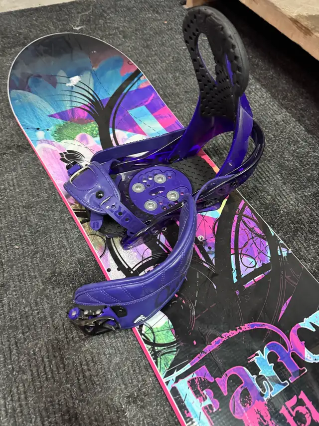 Firefly 151cm snowboard bindings boots in Snowboard in Calgary - Image 3