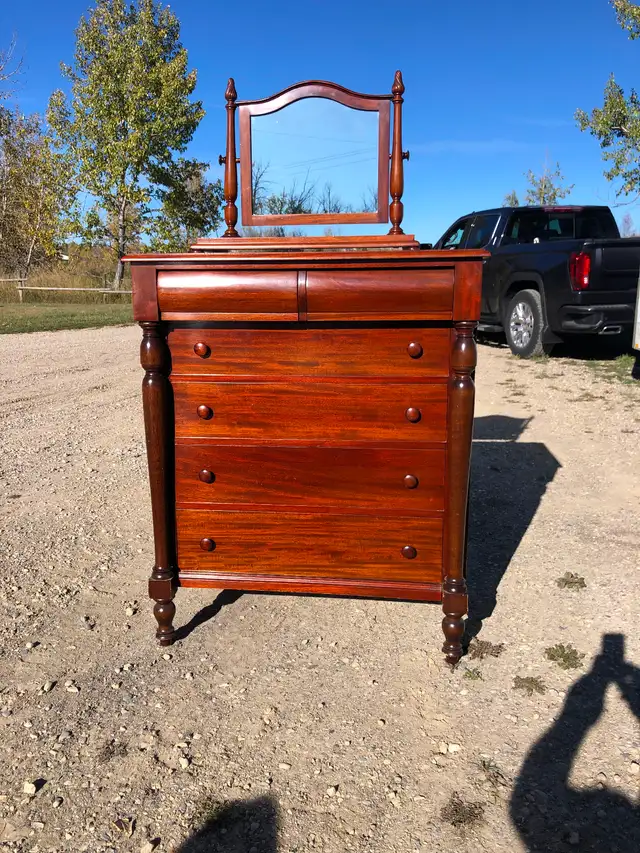 Antique bedroom set for sale in Dressers & Wardrobes in Calgary - Image 2