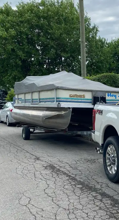 2001 Crest pontoon 18ft..good shape 70hp Evinrude 4 stroke EFI…runs well 2 new bench storage seats E...
