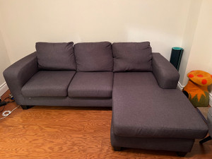 Couch Free | Find New and Used Furniture in Kingston | Kijiji Classifieds