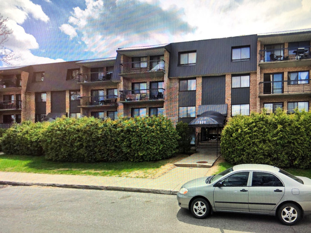 Concierge résidant demandé dans Travail général  à Laval/Rive Nord