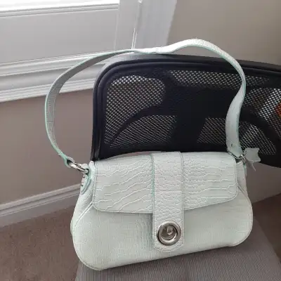 CNKW Purse , Pistachio beautiful ladies purse, View more