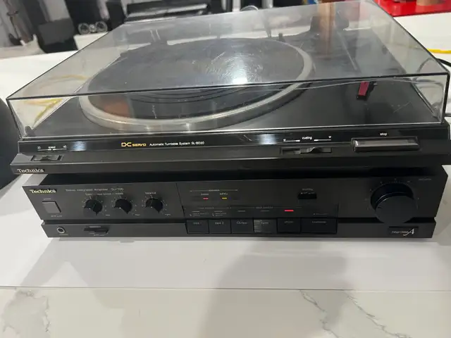technics SU-700 amplifier & turntable SL-BD20  set in Stereo Systems & Home Theatre in Mississauga / Peel Region - Image 4