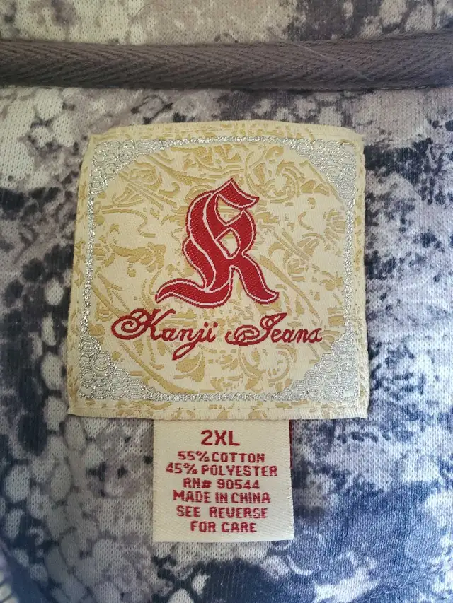 Kanji hoodie in Men's in Oshawa / Durham Region - Image 4