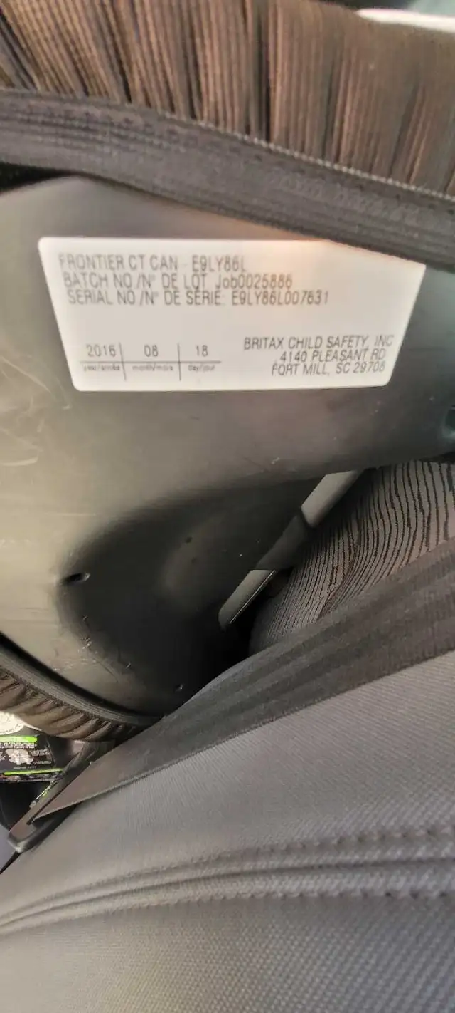 Siège d’auto britax in Strollers, Carriers & Car Seats in City of Montréal - Image 3