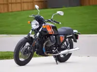 2014 Moto Guzzi V7 Special - Own the Road in Style