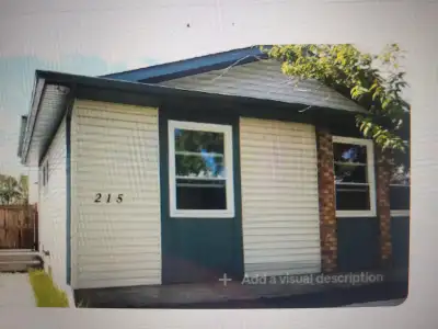 Private basement suite with private entrance $1400 in Airdrie.