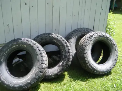4 BFG All-Terrain KO2 Tires , 265/70 R16 worn but not worn out