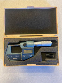 Mitutoyo 0-1” digital micrometer 