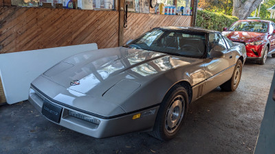 Corvette 1986 automatic 15 000$