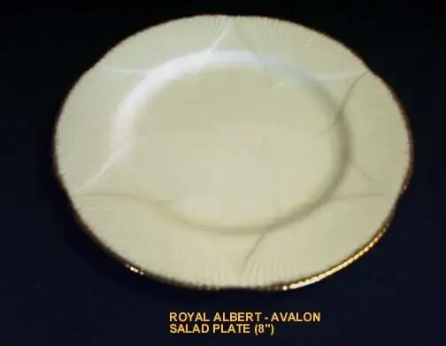 ROYAL ALBERT CHINA - AVALON in Arts & Collectibles in Moncton - Image 4