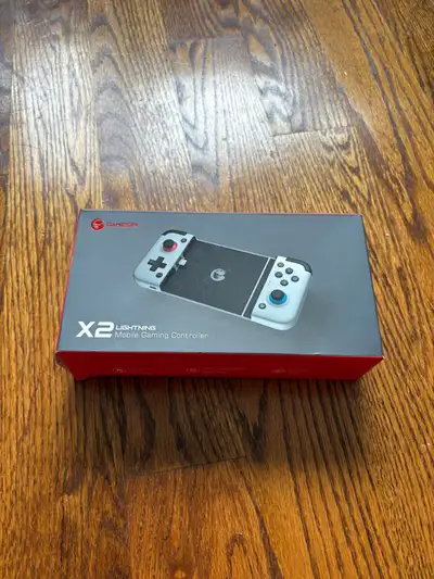 GAMESIR X2 LIGHTNING Mobile Gaming Controller (NEW) ($80), View more