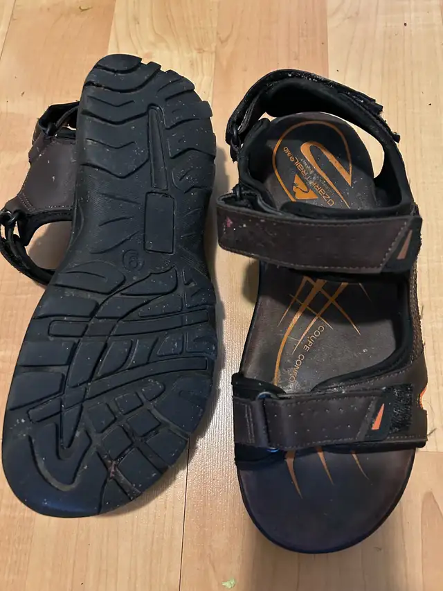 Ozark Trail Men's Sport Sandals $15 size 9 wide width in Men's in Oakville / Halton Region - Image 2