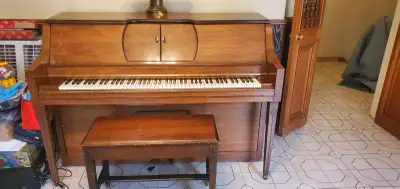 AEOLIAN  UKELANO PIANO, View more