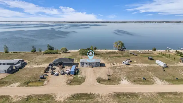 Lakefront Home and Lots For Sale in Saskatchewan in Houses for Sale in Regina - Image 3