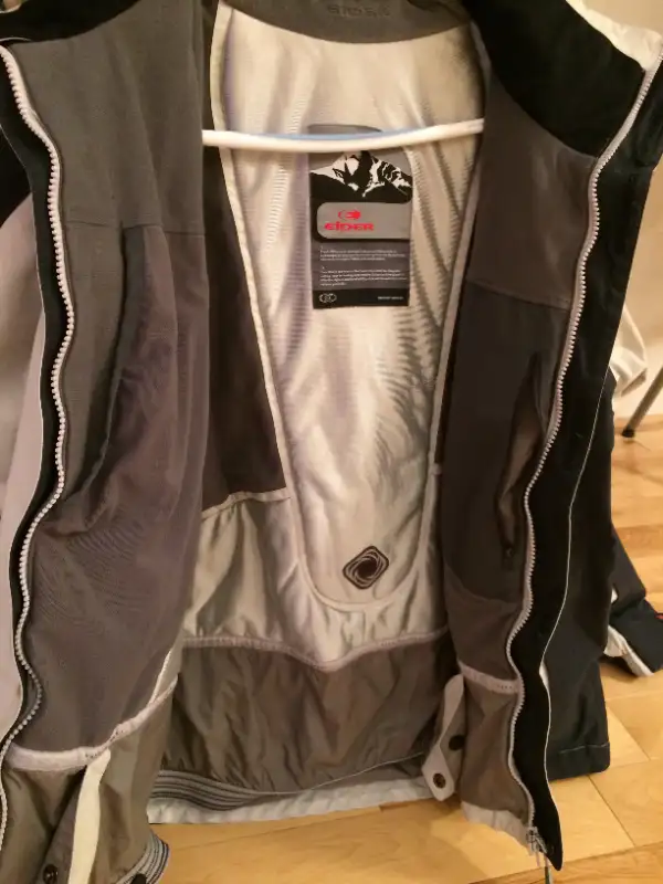Manteau ski Hiver Eider ski jacket, en parfaite condition! in Men's in City of Montréal - Image 5