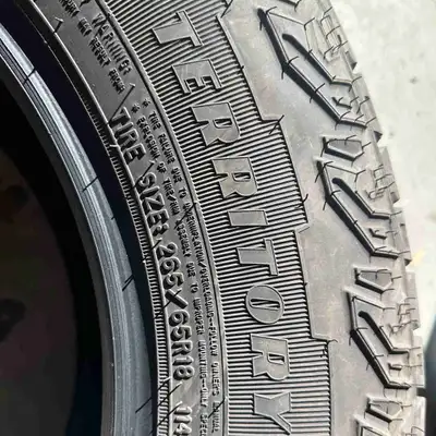 4x Goodyear Wrangler Territory AT 265/65/18 like new condition . Only 900 kms on same, side lugs sti...