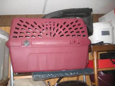 FS: Pet carrier, flower stand, package tools, other items, View more