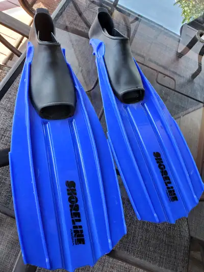 Snorkel/Dive Fins - Akona Shoreline $35, View more