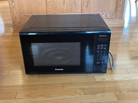 Panasonic 1100 W Black Microwave Oven