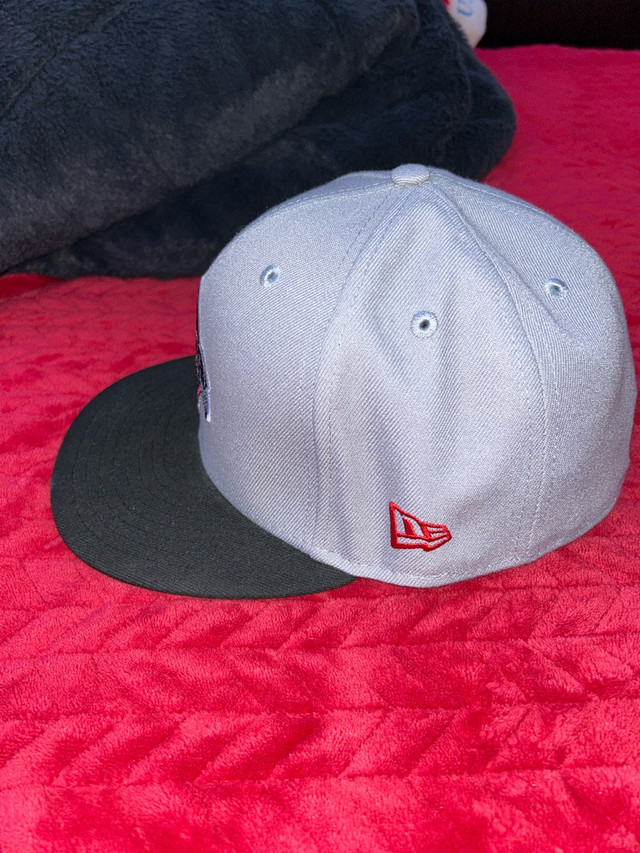 New Era 59Fifty California Angels Fitted Hat Size 7 3/8 Red UV   in Other in Hamilton - Image 2