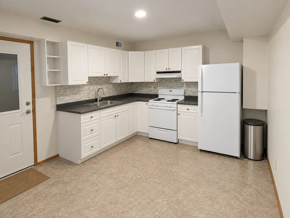 LEGAL 1-BEDROOM BASEMENT SUITE – GRANGER, UTILITIES INCLUDED 2