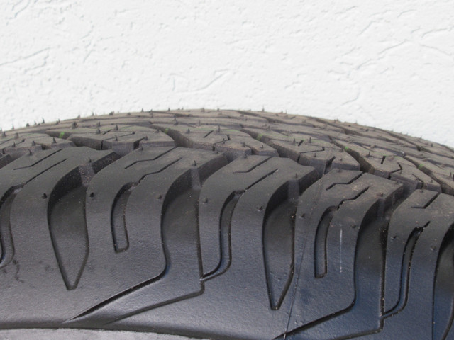 À vendre: 4 pneus Dunlop AT20 Grandtrek 265/70r17 in Tires & Rims in Gatineau - Image 3