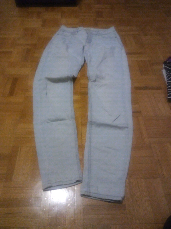 Lot de vêtements jeune fille small in Multi-item in Longueuil / South Shore - Image 6