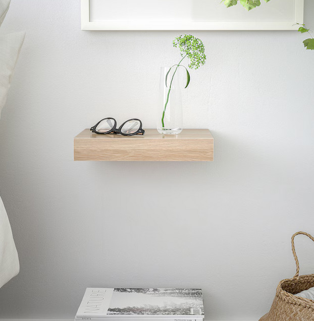 Small floating shelf (Ikea "Lack') dans Bibliothèques et étagères  à Ville de Montréal