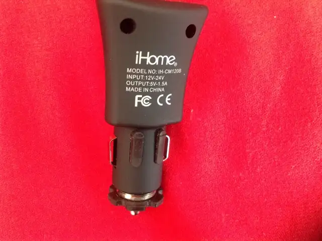 IHOME IH- CM120B MOUNT WITH CIGARETTE LIGHTER CONNECTION in General Electronics in Kingston - Image 3