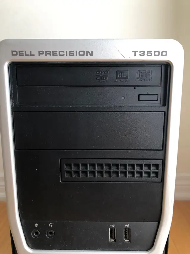 Dell Precision T3500 Workstation PC Xeon 3.7GHz 12GB RAM in Desktop Computers in Markham / York Region - Image 3