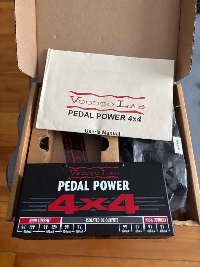 Voodoo Lab Pedal Power 4x4 in Amps & Pedals in City of Montréal - Image 6