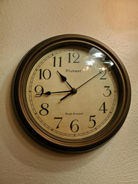 Large Retro Wall Clock - 13'' Non Ticking Classic Silent Clocks