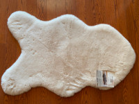 Mon Chateau Luxe Faux Fur Rug Carpet Mat Ivory