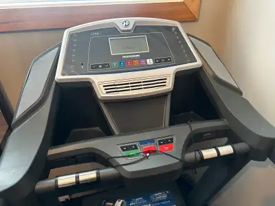 Horizon Folding Treadmill 20x55” Platform Featherlight deck Excellent condition