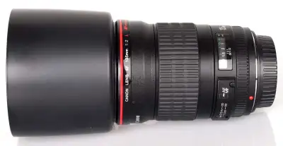 Canon EF 135mm f/2L USM 10/10 with hood and box like new!, View more
