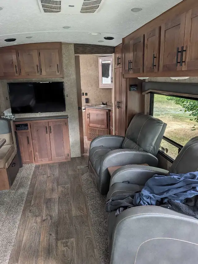 travel trailer in Travel Trailers & Campers in Penticton - Image 11