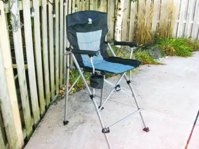 New "Ever Advanced" Premium Folding Outdoor Indoor Directors Chair with Footrest and Carry Bag This...