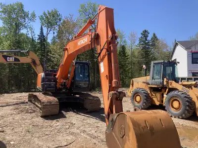 HITACHI ZX210-6 EXCAVATOR YEAR 2018 LOW HOURS 3998 QUICK ATTACH 40" BUCKET 3RD VALVE HEATED SEAT , A...