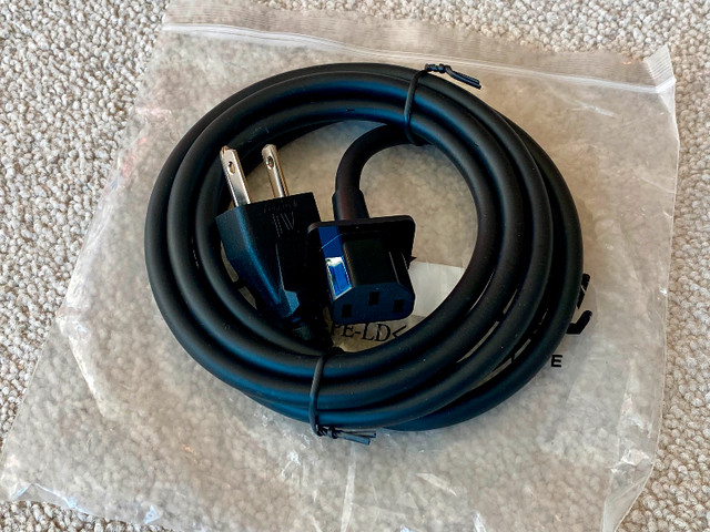 BRAND NEW 6' Power Cord for Apple Mac Pro Late 2013 A1481 in Cables & Connectors in Calgary