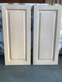 2 portes d'armoires chêne blanchi NEUVES 13 1/4 x 30