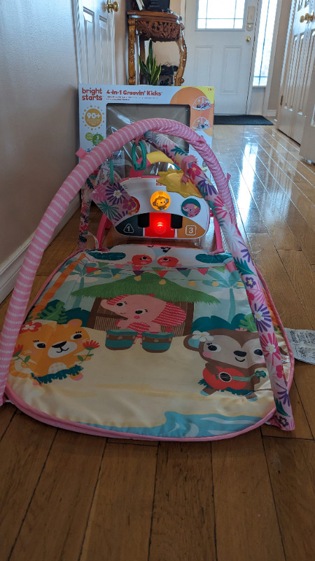 Baby Playmat toy - with removable drum & piano kick station in Toys in Kitchener / Waterloo