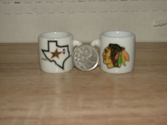 Tasses miniatures d'équipes de hockey in Arts & Collectibles in West Island