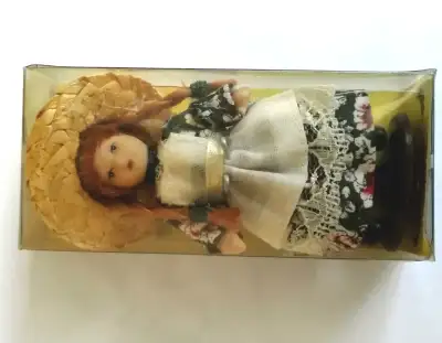 VINTAGE ANNE OF GREEN GABLES HERITAGE EDITION PORCELAIN DOLL NEW, View more