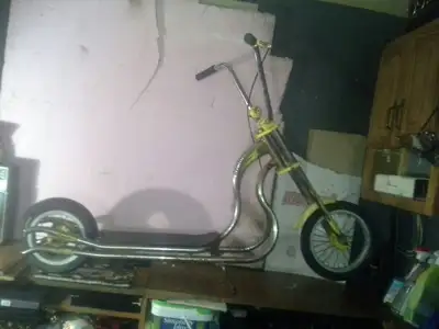 +vintage chrome schwinn sting ray scooter in working condition, View more