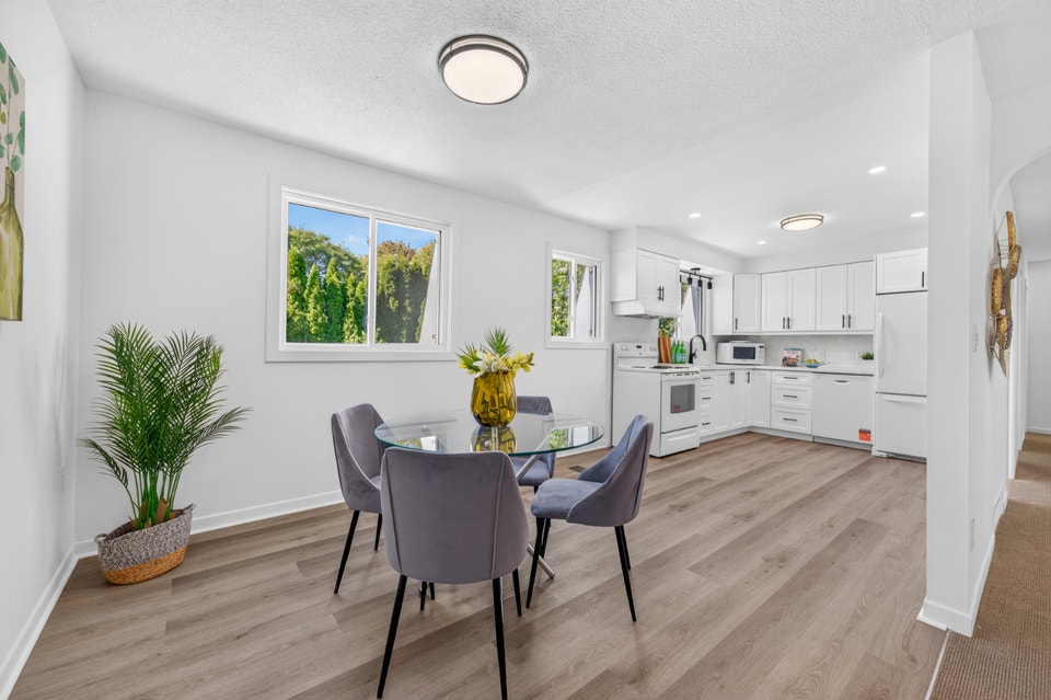 House For Sale, photo 9 of 19